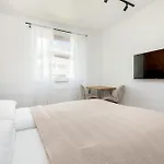 Duzy Apartament Z Parkingiem I Balkonem W Kolobrzegu By Noclegi Renters