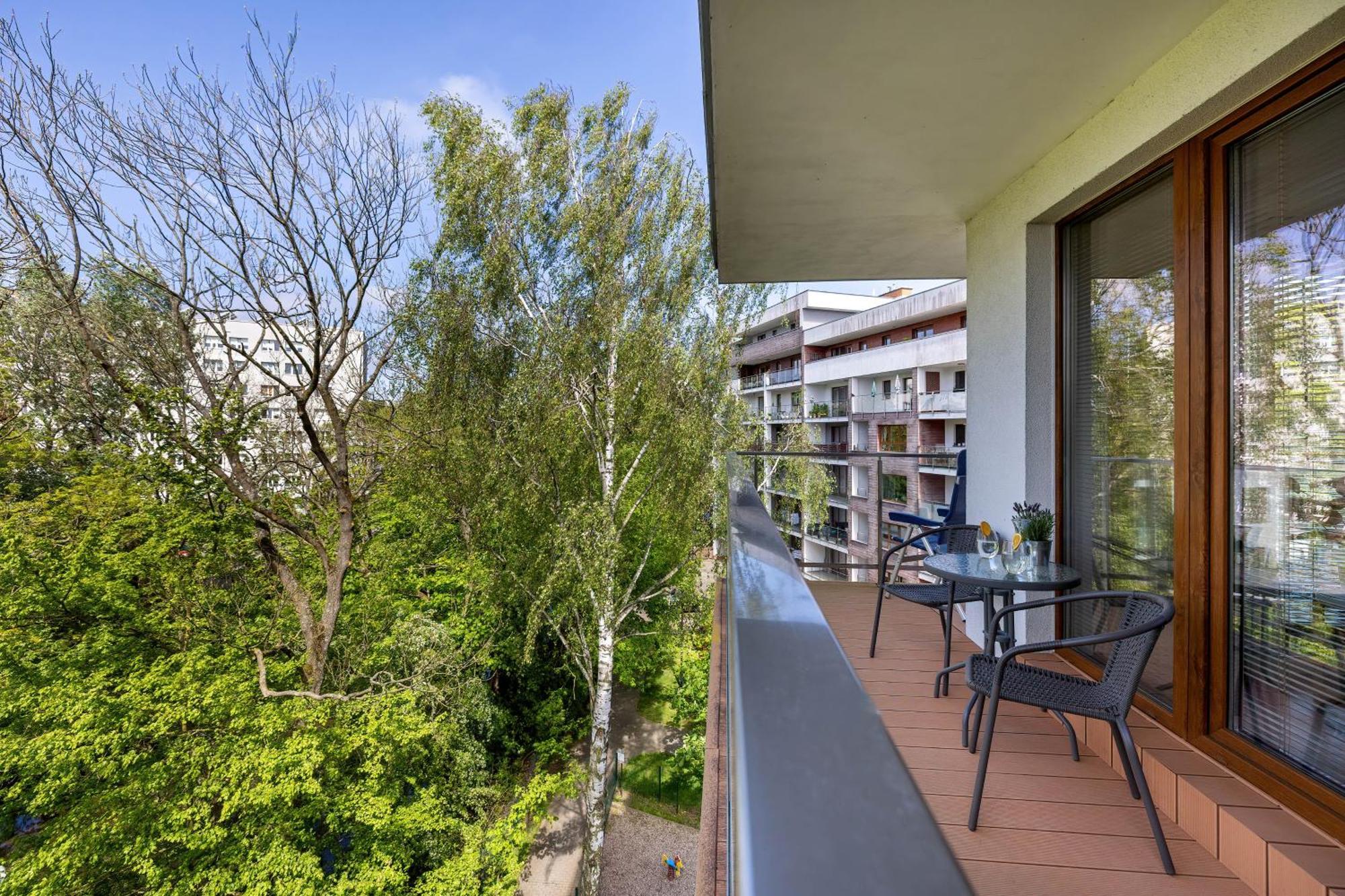 Apartament Duzy Z Parkingiem I Balkonem W Kolobrzegu By Renters
