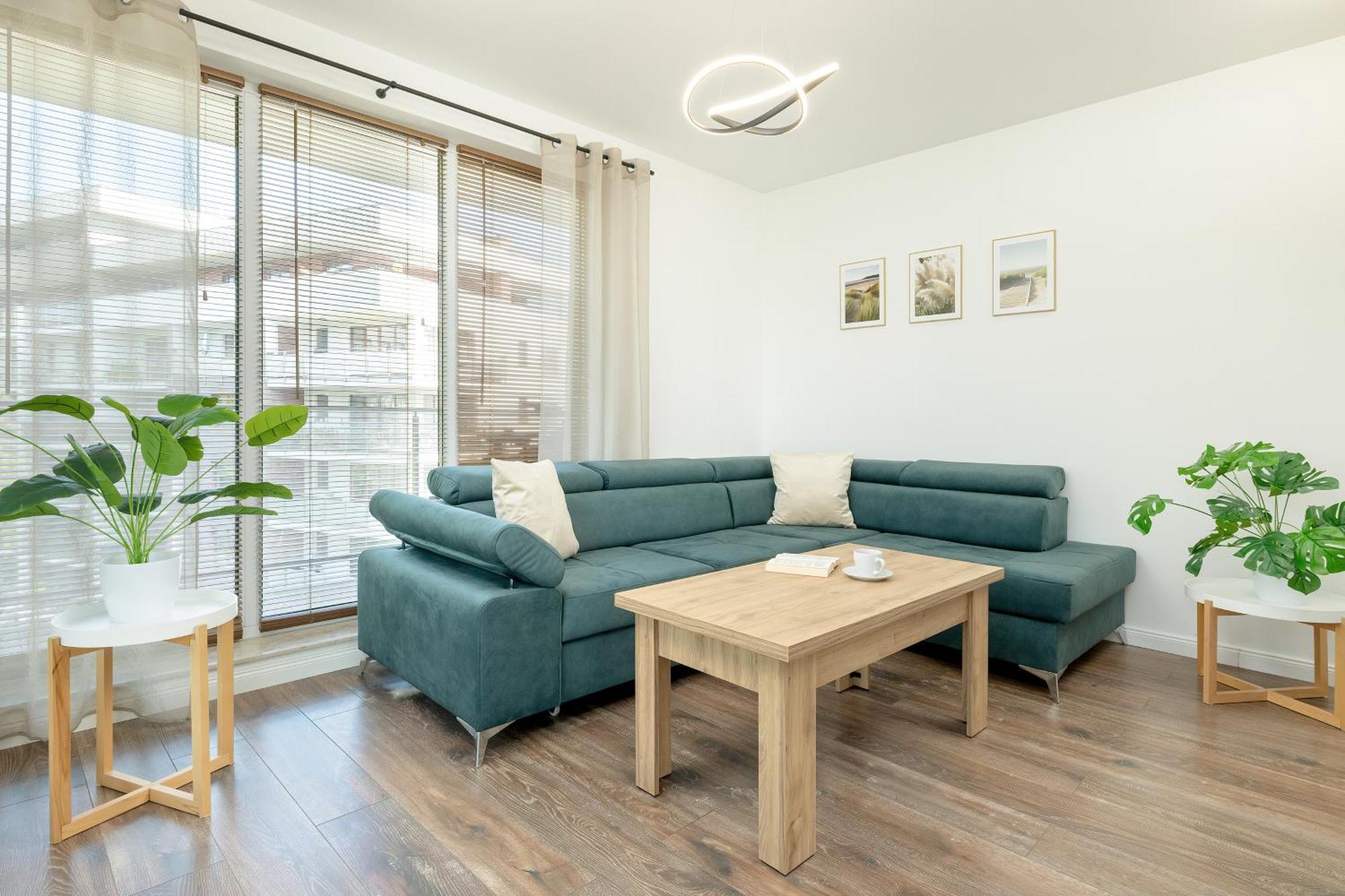 Apartament Duzy Z Parkingiem I Balkonem W Kolobrzegu By Renters Kołobrzeg